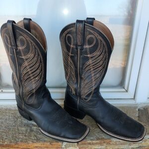 Womens' Dark Brown Ariat Boots